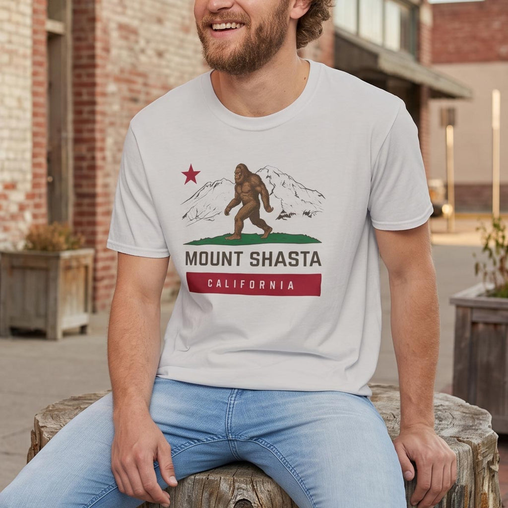 Mount Shasta Sasquatch Bigfoot California Flag T-Shirt (Ice Grey)