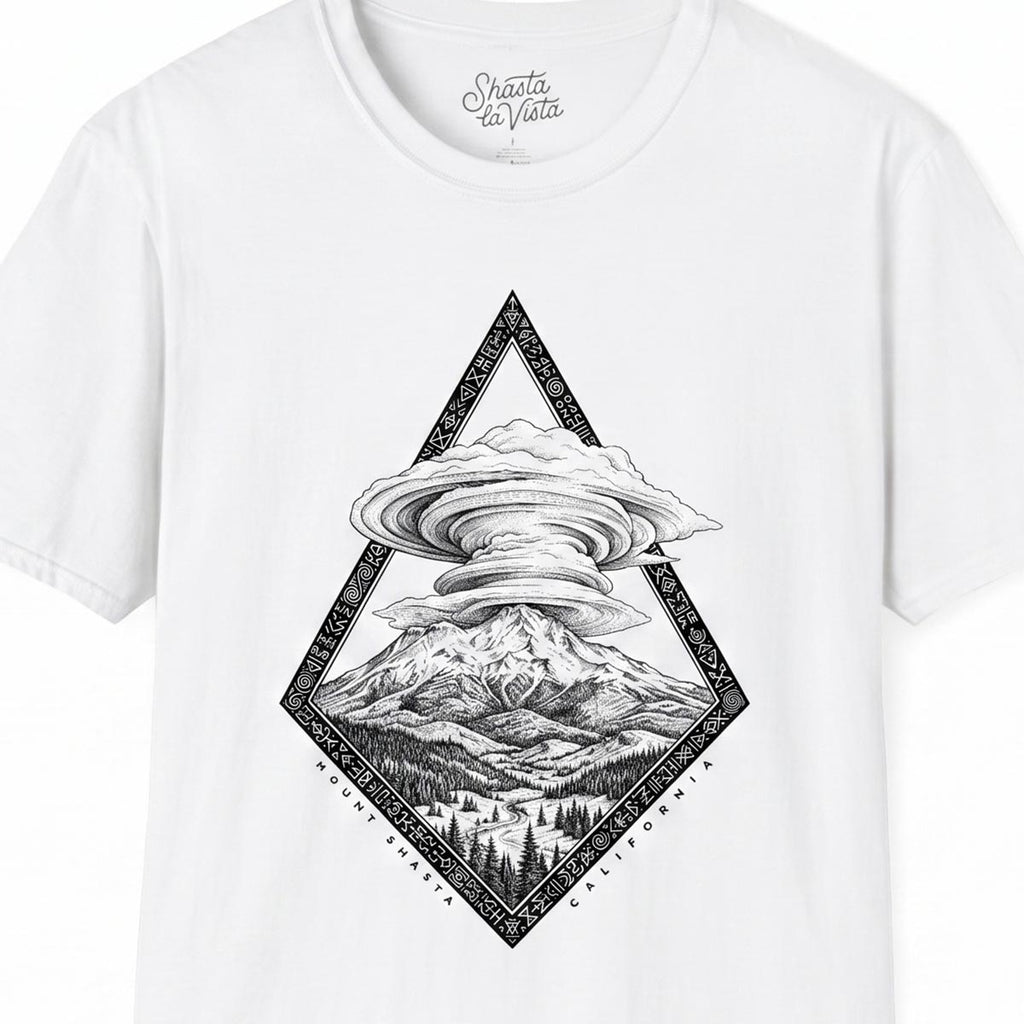 Mount Shasta California Lenticular Clouds T-Shirt