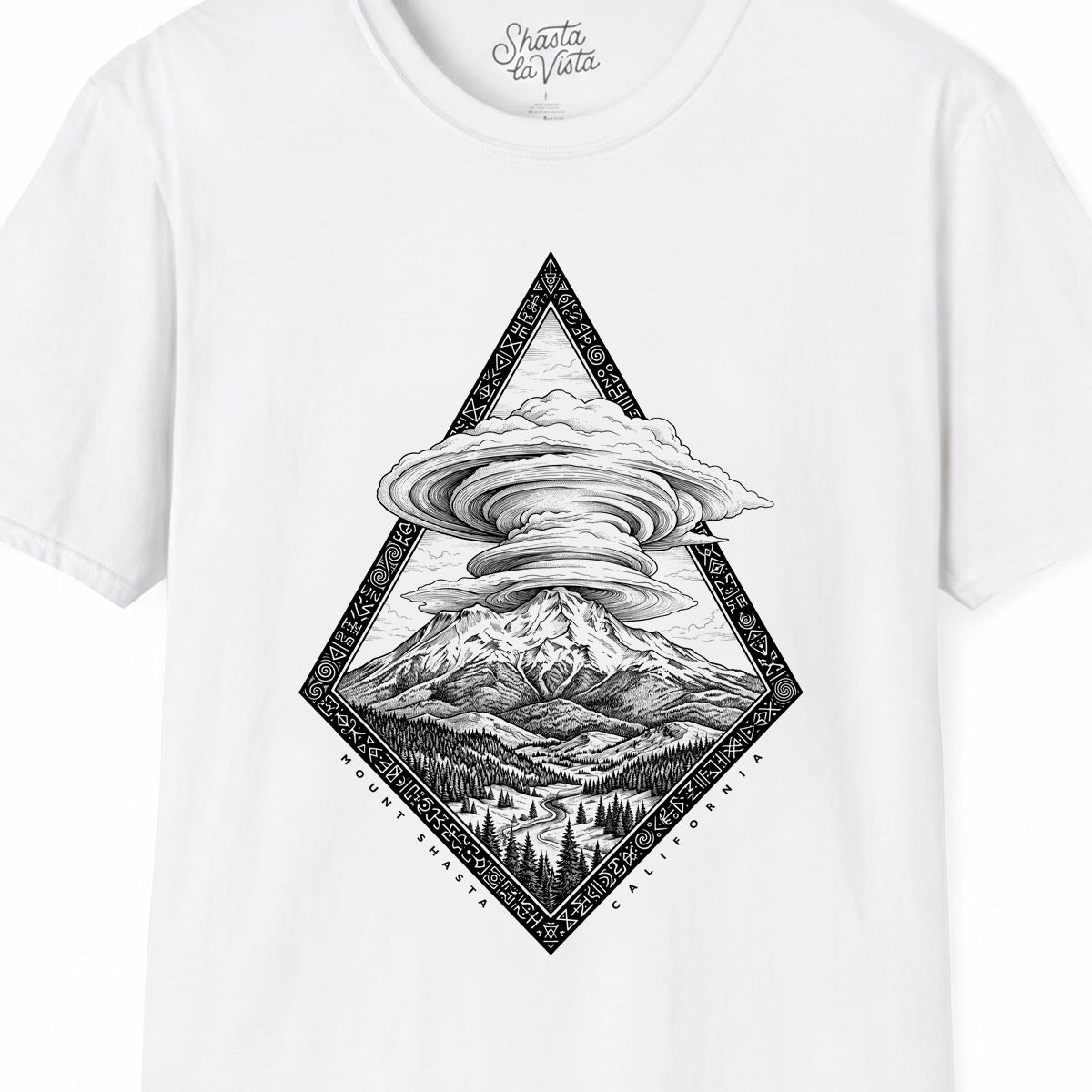Mount Shasta California Lenticular Clouds T-Shirt